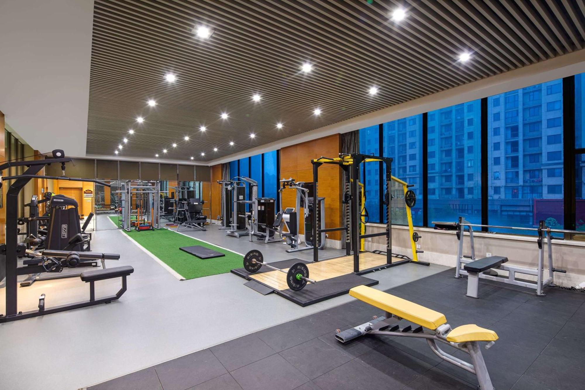 Hotel Wyndham Xinyang Downtown Esterno foto