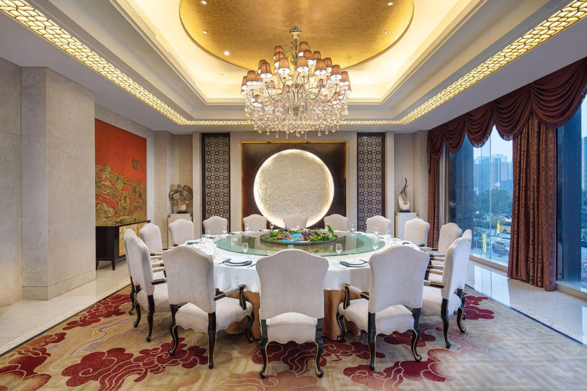 Hotel Wyndham Xinyang Downtown Esterno foto